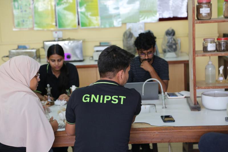 Members of a student club at GNIPST